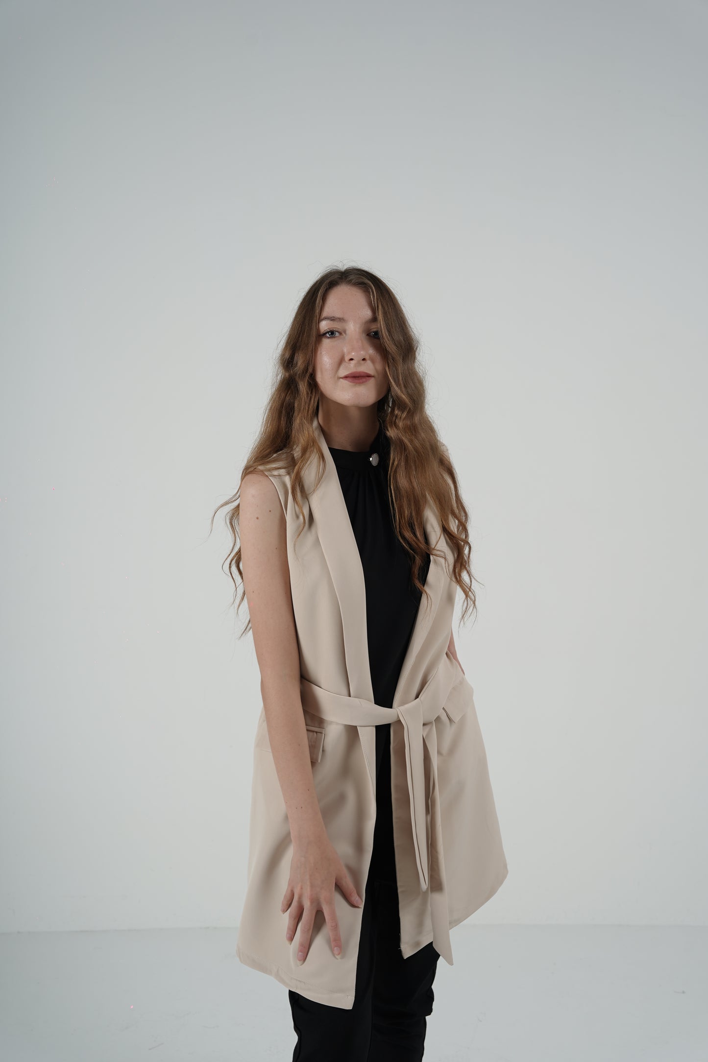 Structured Minimalist Half-Sleeve Vest – Sand Beige