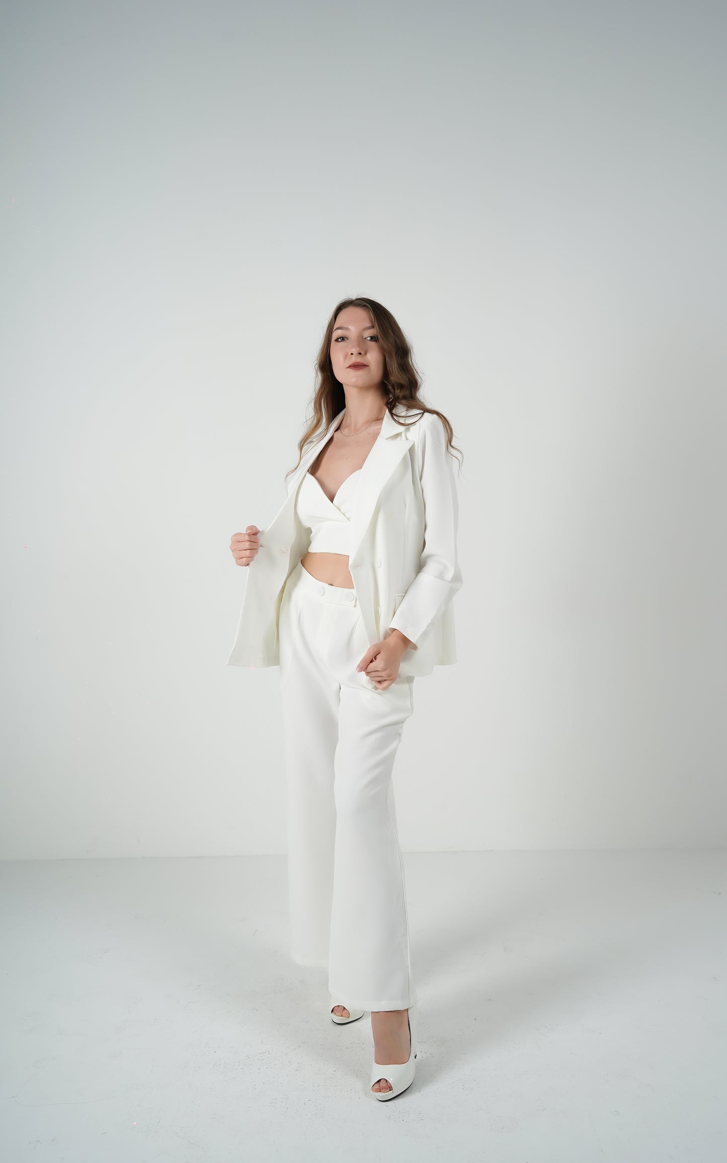 Iconic Elegance Blazer Trio White