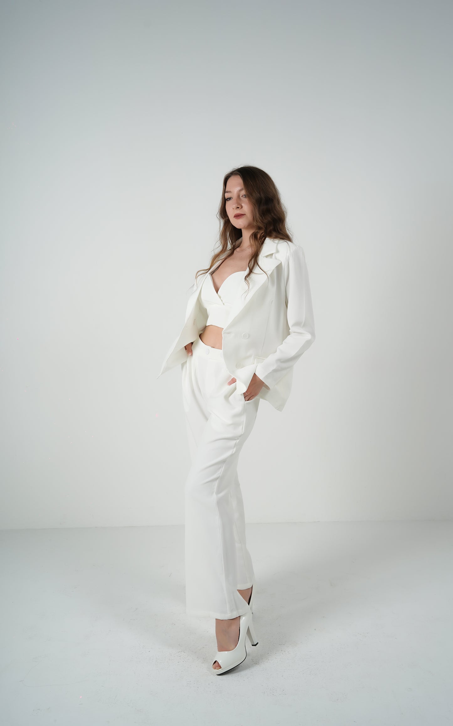 Iconic Elegance Blazer Trio White
