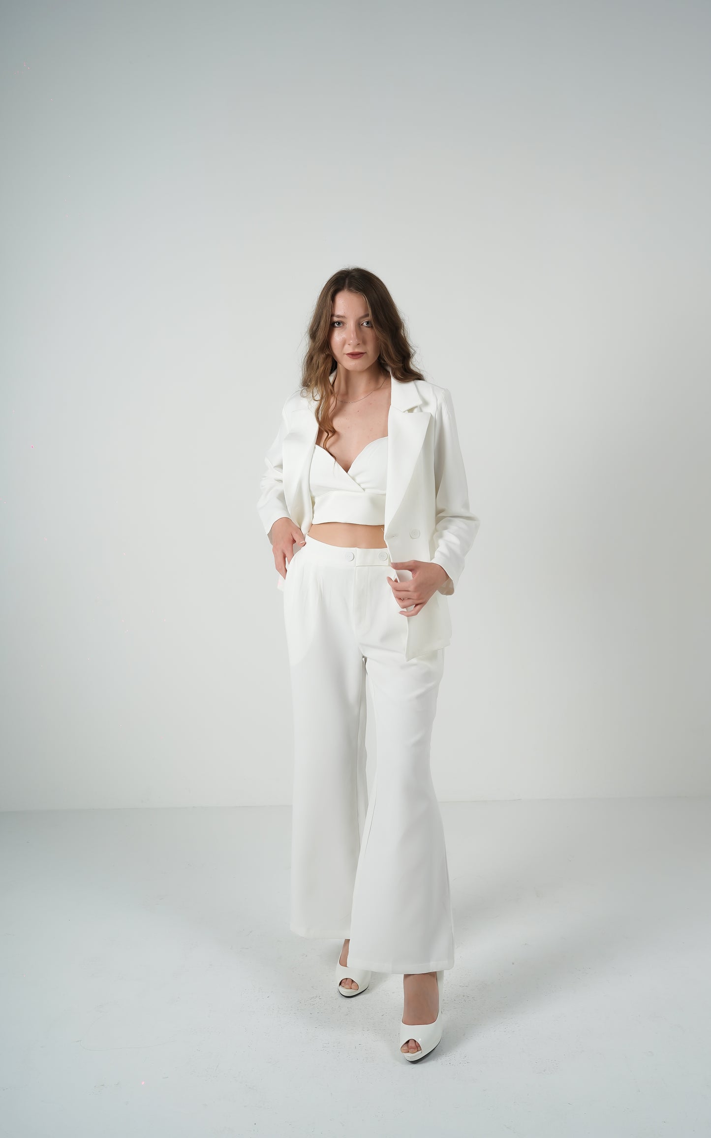 Iconic Elegance Blazer Trio White
