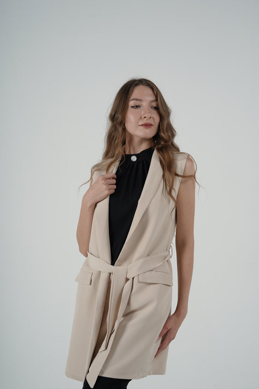 Structured Minimalist Half-Sleeve Vest – Sand Beige